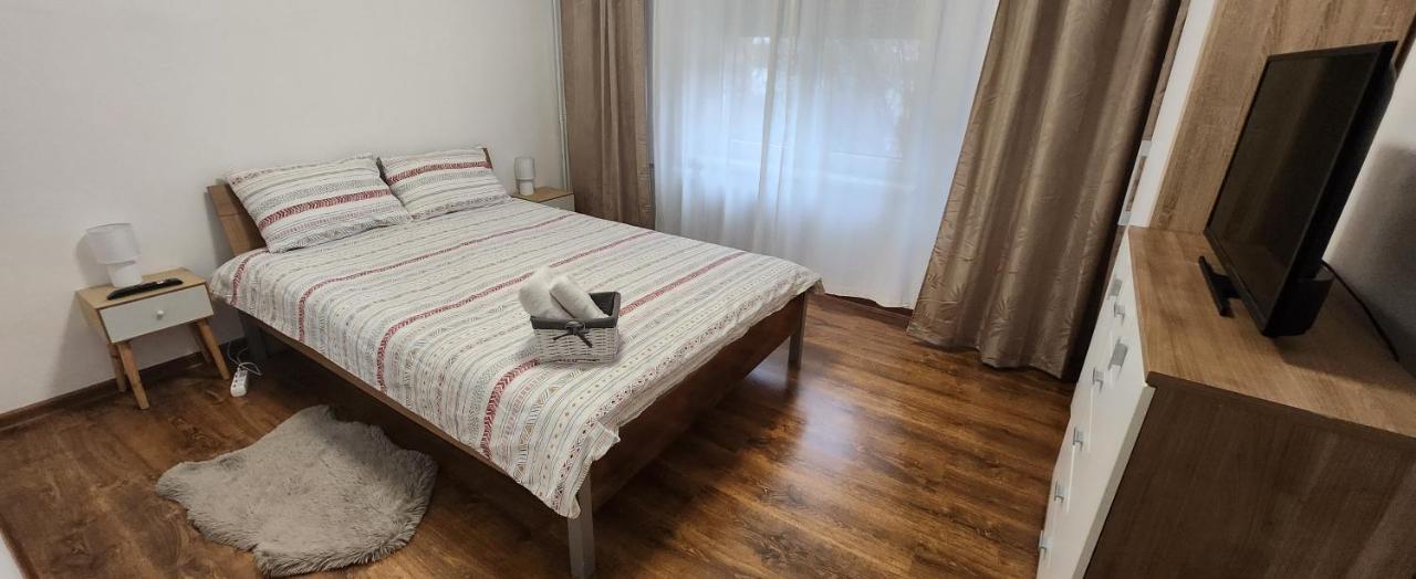 The House Apartment Oradea Exterior foto